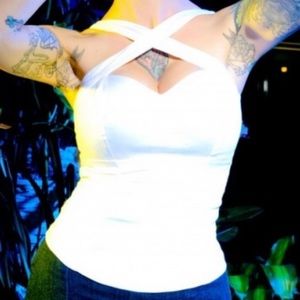 Deadly dames top. Size L NWT